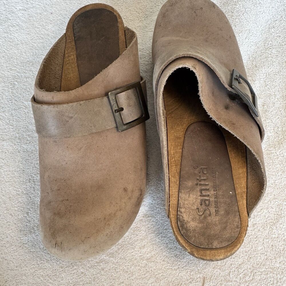 Sanita Women’s Brown Leather Buckle Danish Clog Wood Sole Rubber Outsole EU 38